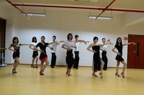 吴家山成人舞蹈视频大全,视频大全中的舞动人生