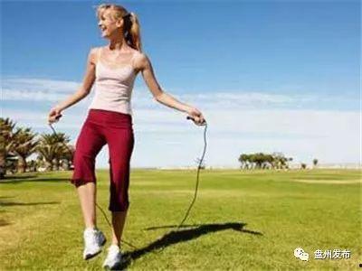 成人专用硬竹节跳绳视频,成人健身新潮流，挑战极限的健美秘籍